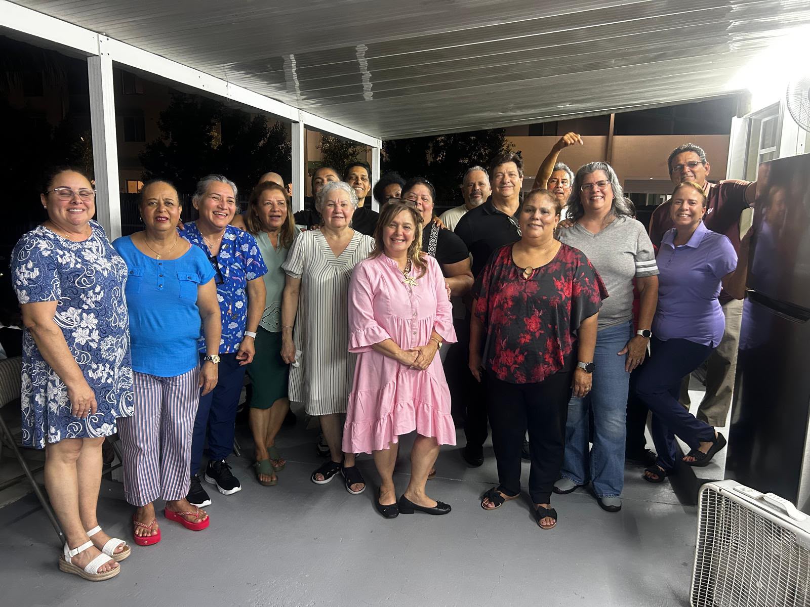 Congregación de Casa de Dios en un tiempo de confraternización